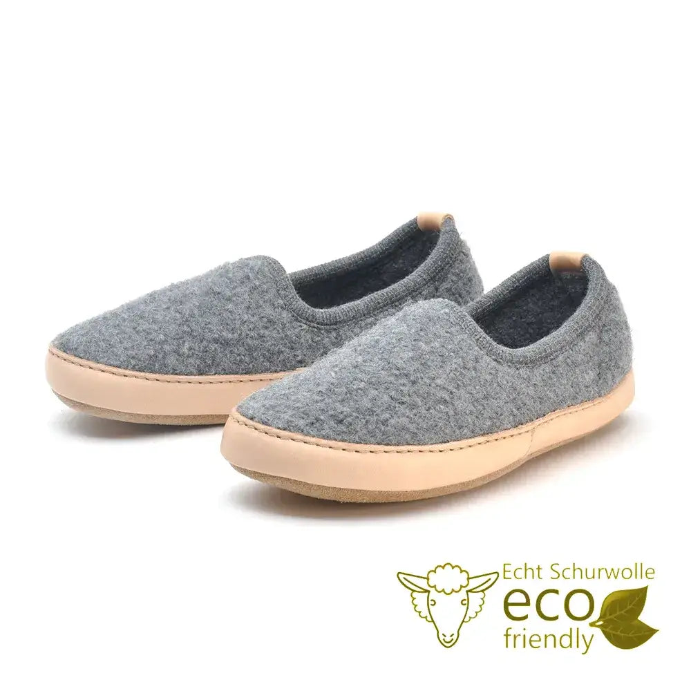 Lieblinge ökologische Hausschuhe schadstofffrei Hausschuh aus Wollwalk #farbe_grau