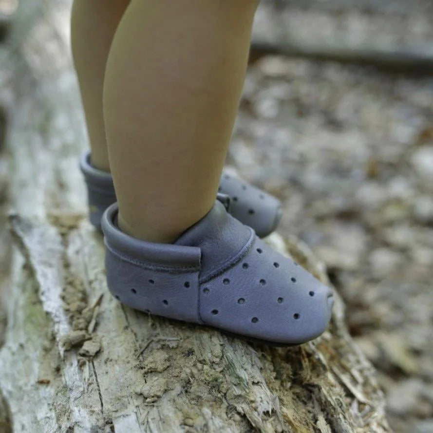 Lieblinge ökologische Kinderbarfußschuhe schadstofffrei AIRIES für Läufer 22 / grau #farbe_fliedergrau