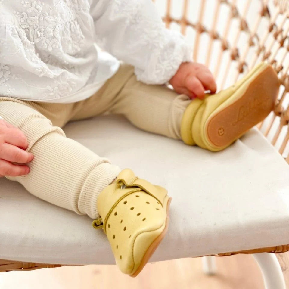 Lieblinge ökologische Kinderbarfußschuhe schadstofffrei AIRIES für Läufer 22 / senf #farbe_senf